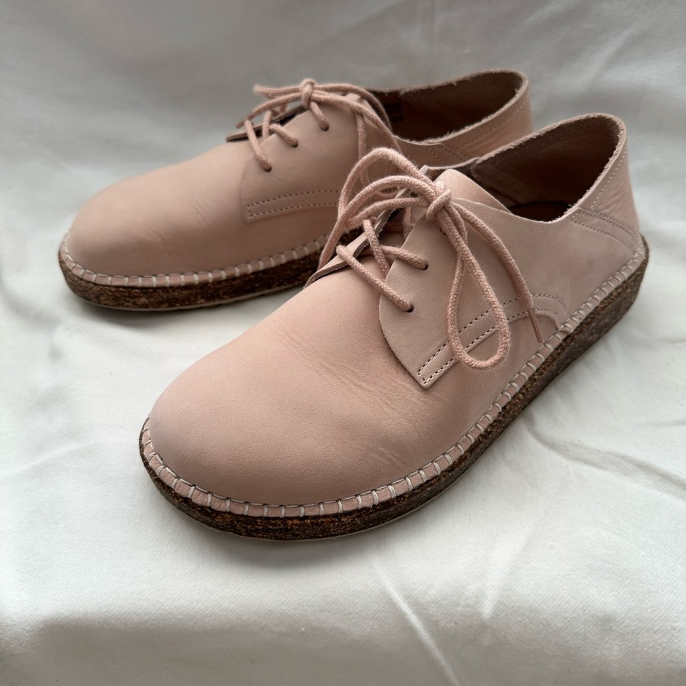 Birkenstock “Gary” Women Soft Pink Suede Tie Shoe; Size 38 Narrow (US 7-7.5)